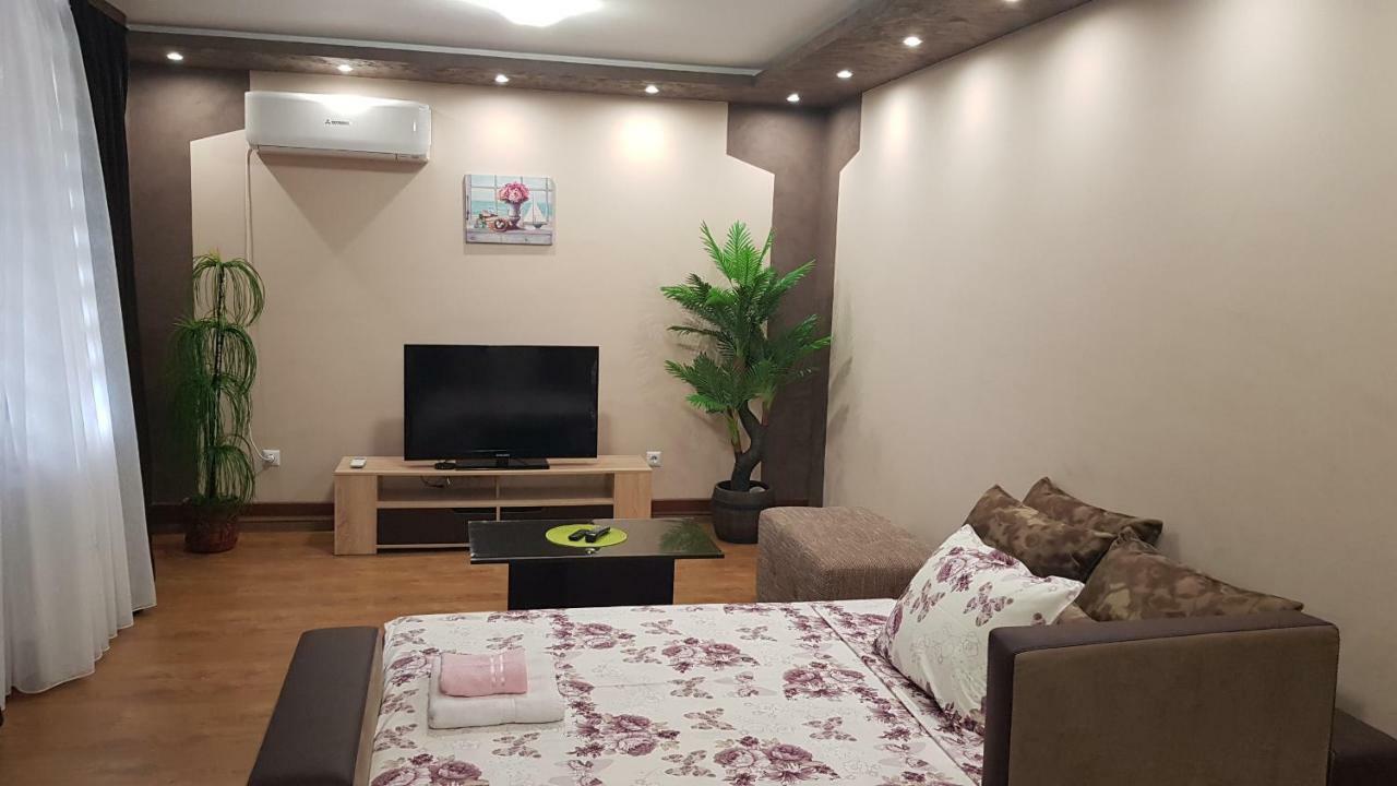 Studio Kamelia Kazanlak Kültér fotó